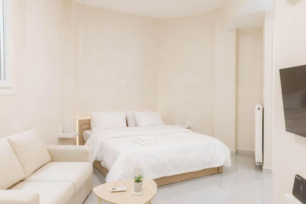 Apartment Modern Hiding Place In The Heart Of Athens