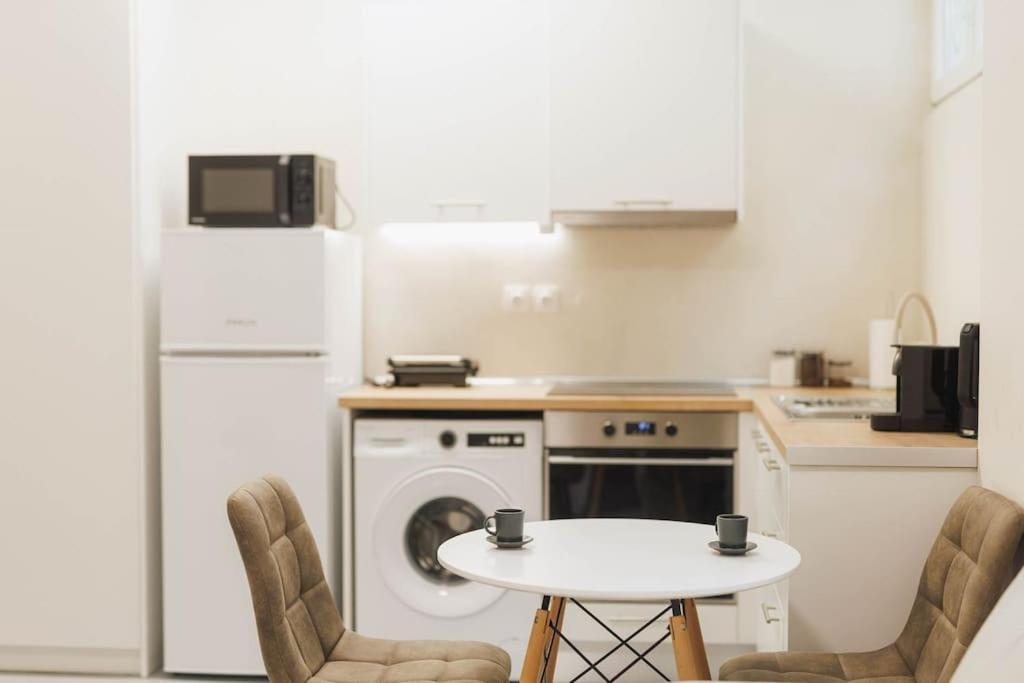 Apartment Modern Hiding Place In The Heart Of